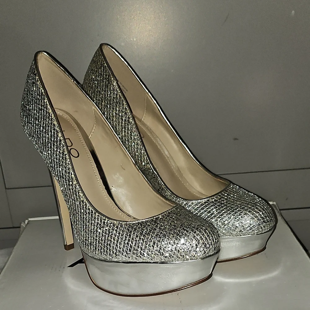 Aldo Fran Silver Platform Heels Size 8 - Picture 1 of 16
